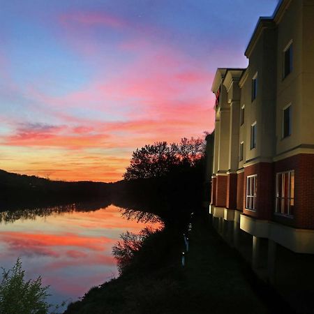 Hampton Inn Owego מראה חיצוני תמונה