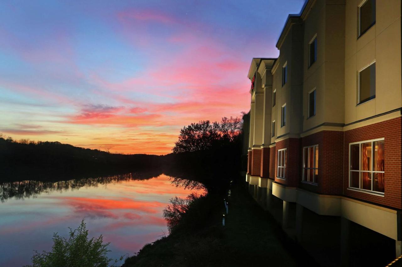 Hampton Inn Owego מראה חיצוני תמונה